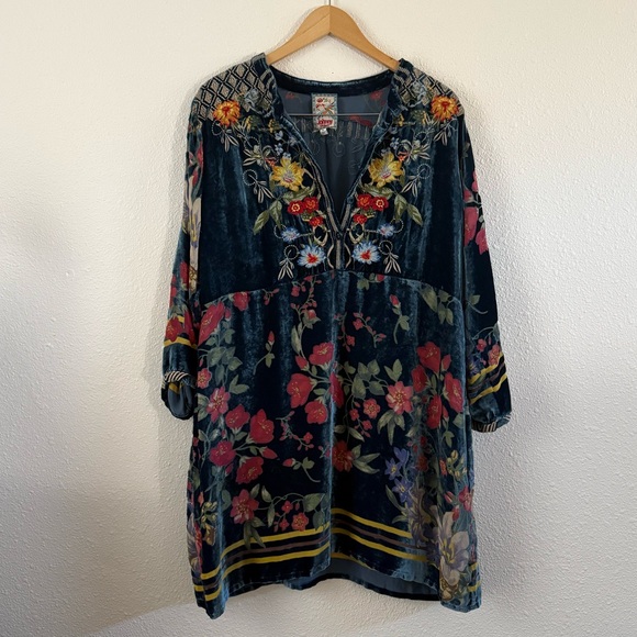 Johnny Was Dresses & Skirts - Johnny Was Navy Floral Velvet Dress